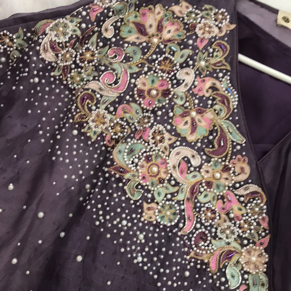 Pakistani/ Indian/ Desi Designer Clothes - image 5